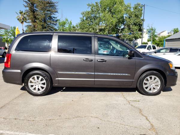 2016 CHRYSLER TOWN & COUNTRY WAGON - - by dealer for sale in Red Bluff, CA – photo 2