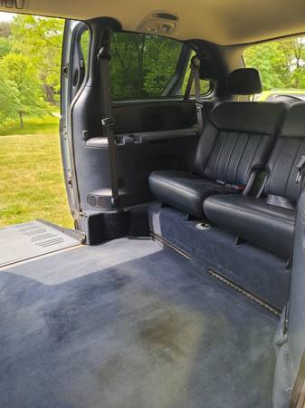 Very nice handicap van, MD state inspected - - by for sale in Burtonsville, District Of Columbia – photo 18