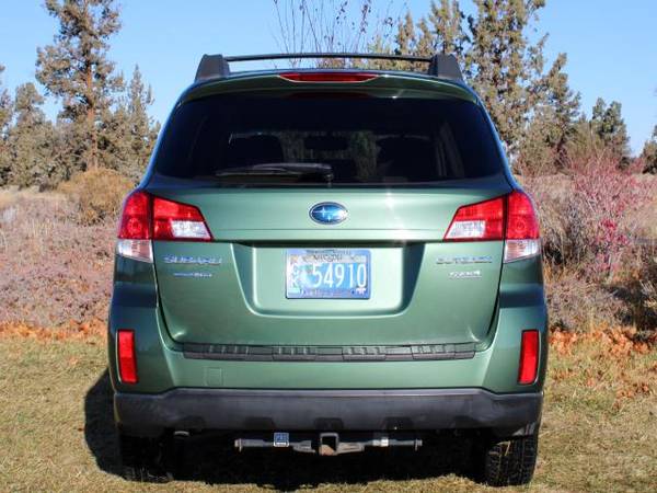 2013 Subaru Outback Premium 4D Wagon - cars & trucks - by dealer -... for sale in Redmond, OR – photo 4