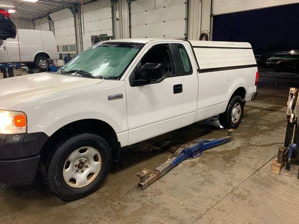 2005 Ford F150 Regular Cab - - by dealer - vehicle for sale in Sioux Falls, IA – photo 2