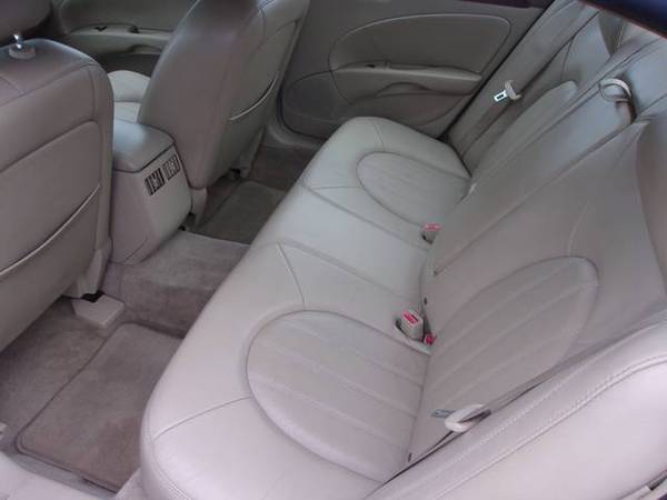 2006 BUICK LUCERNE CXS FWD - cars & trucks - by dealer - vehicle... for sale in Vestal, NY – photo 11