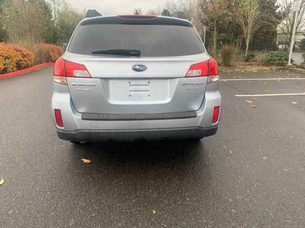 2012 Subaru Outback Wagon AWD Excellent Condition 1-Owner - cars & for sale in Portland, OR – photo 5