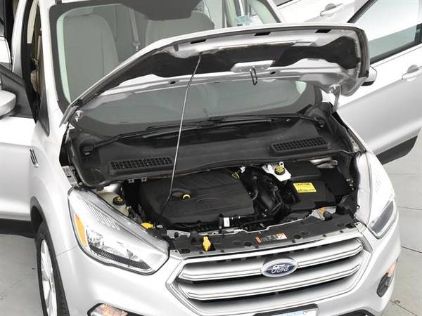 2017 Ford Escape SE Sport Utility 4D suv Silver - FINANCE ONLINE for sale in Detroit, MI – photo 4
