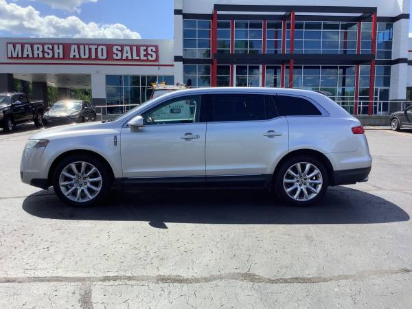 Low Mileage! 2010 Lincoln MKT! Loaded! Third Row! - cars & trucks -... for sale in Ortonville, MI – photo 2