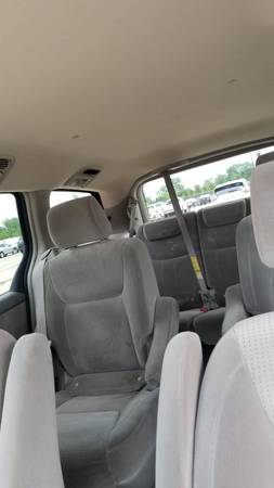 $6499/ EXCELLENT / 2007 TOYOTA SIENNA CE/LE /MINT(VIN:... for sale in Lombard, IL – photo 14