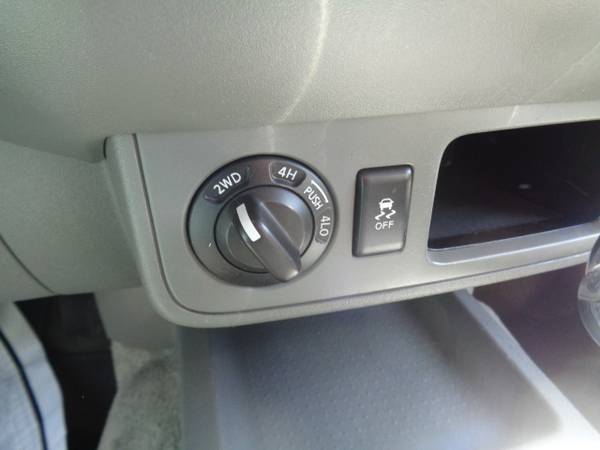 2013 Nissan Frontier Crew Cab 4x4 SV V6 Clean Power IPOD MP3 - cars for sale in Hampton Falls, MA – photo 11