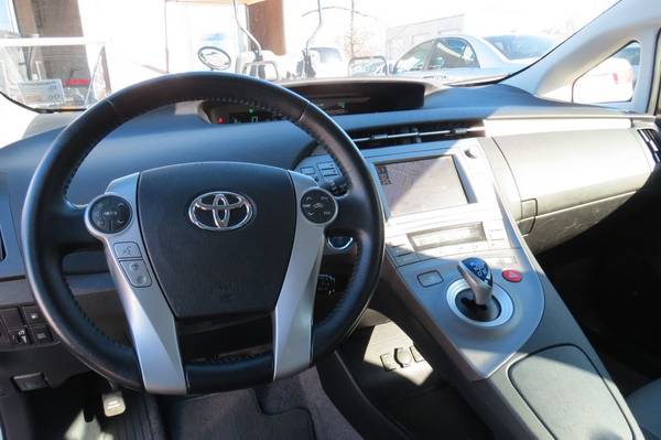 2014 Toyota Prius Plug-In Hybrid Advanced - - by for sale in Monroe, LA – photo 16