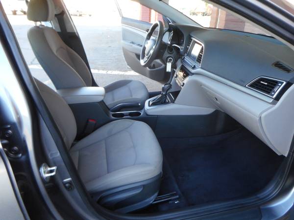 2018 Hyundai Elantra SEL, nice clean car, dependable, great price -... for sale in Mesa, AZ – photo 12