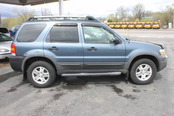 2006 Ford Escape XLT - - by dealer - vehicle for sale in New Castle, PA – photo 9