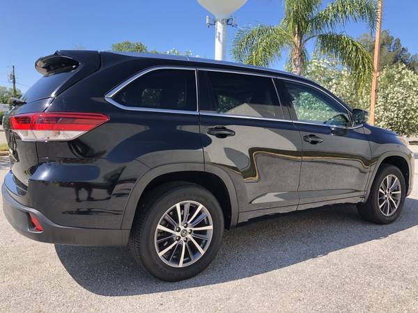 2017 Toyota Highlander XLE ONLY 63K MILES 1-OWNER CLEAN CARFAX for sale in Sarasota, FL – photo 15