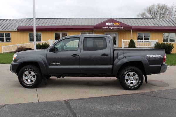 2015 Toyota Tacoma TRD Pro - - by dealer - vehicle for sale in Goshen, IN – photo 2