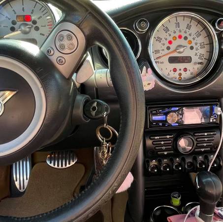2005 Soft Pink Mini Cooper S Convertible-New Brakes,Struts,Tires -... for sale in Kerrville, TX – photo 10