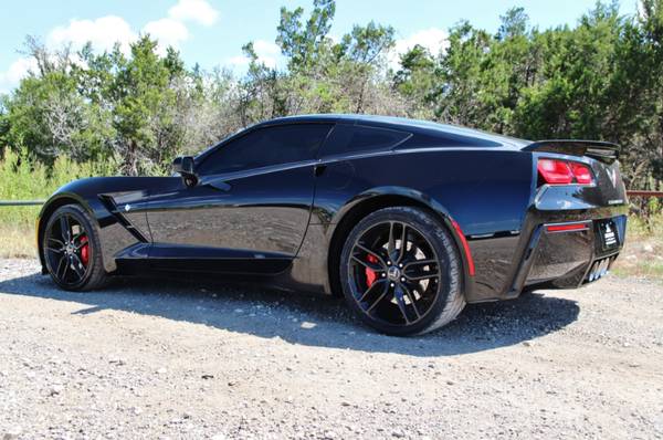 2014 CHEVROLET CORVETTE Z51 - 7 SPEED MANUAL - LOW MILES - BLK ON BLK! for sale in Liberty Hill, IL – photo 6
