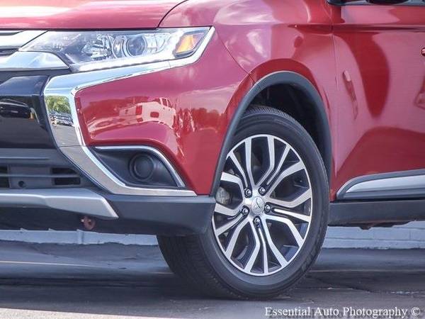 2018 Mitsubishi Outlander SUV ES - Red for sale in Homewood, IL – photo 3