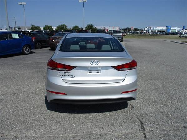 2018 Hyundai Elantra SE sedan Silver for sale in Goldsboro, NC – photo 6