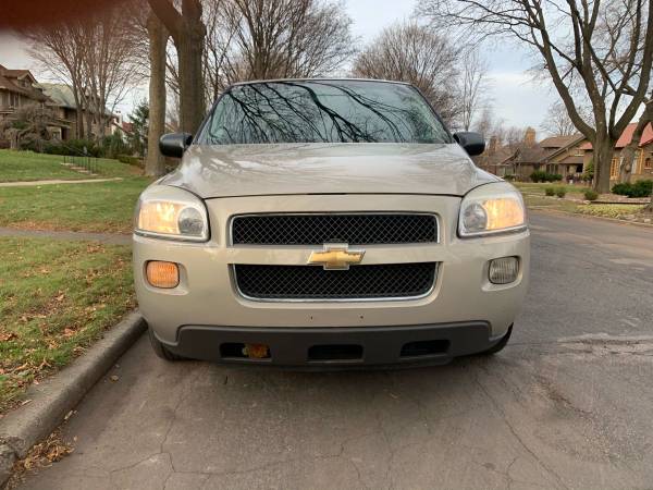 2007 Chevy Uplander Van - cars & trucks - by owner - vehicle... for sale in milwaukee, WI – photo 4