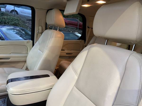 2008 Cadillac Escalade - - by dealer - vehicle for sale in Bothell, WA – photo 20