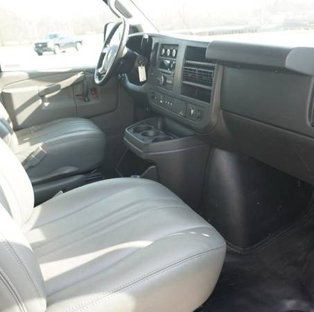 2016 Chevrolet Express 3500 Cargo Extended - - by for sale in New haven, IN – photo 19