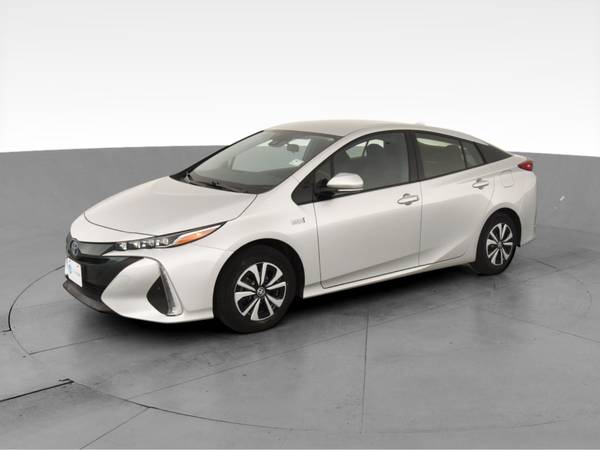 2018 Toyota Prius Prime Plus Hatchback 4D hatchback Silver - FINANCE... for sale in Bakersfield, CA – photo 3