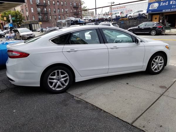 2015 *Ford* *Fusion* *4dr Sedan SE FWD* Oxford White for sale in Brooklyn, NY – photo 6