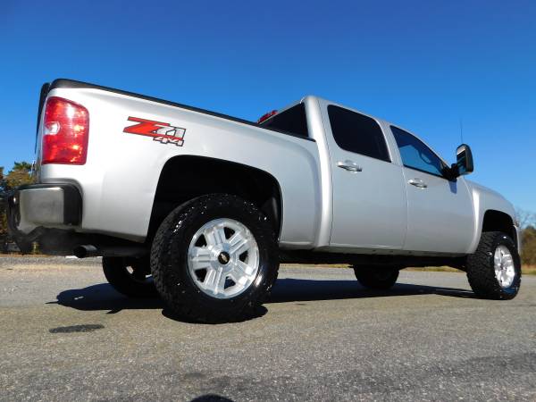 3.5" LIFTED 13 CHEVY SILVERADO LT Z71 1500 CREW 4X4 *NEW... for sale in KERNERSVILLE, NC – photo 4