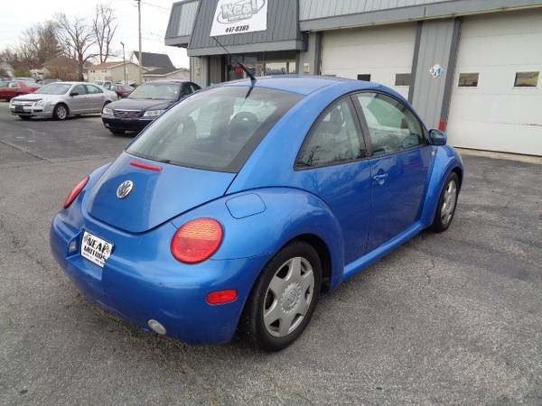2001 Volkswagen New Beetle 2dr Cpe GLS Auto - - by for sale in Marion, IA – photo 8