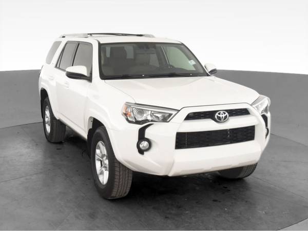 2018 Toyota 4Runner SR5 Sport Utility 4D suv White - FINANCE ONLINE... for sale in Washington, District Of Columbia – photo 16