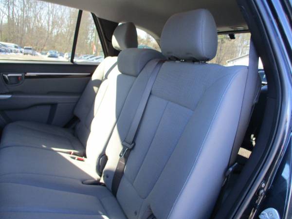 2011 Hyundai Santa Fe AWD All Wheel Drive GLS Full Power Low Miles! for sale in Brentwood, VT – photo 23