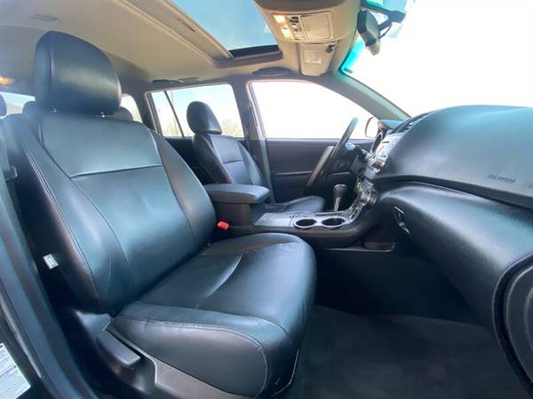 2012 Toyota Highlander : ONE OWNER 3rd Row Seating DESIRABLE B for sale in Madison, WI – photo 17