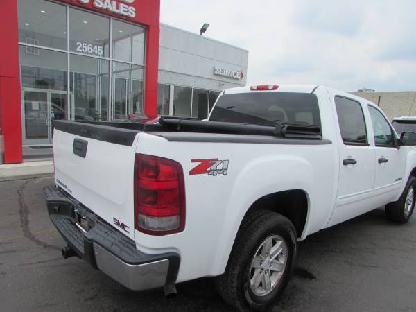 2012 GMC SIERRA SLE 1500**SUPER CLEAN**LOW MILES**FINANCING AVAILABLE* for sale in redford, MI – photo 4