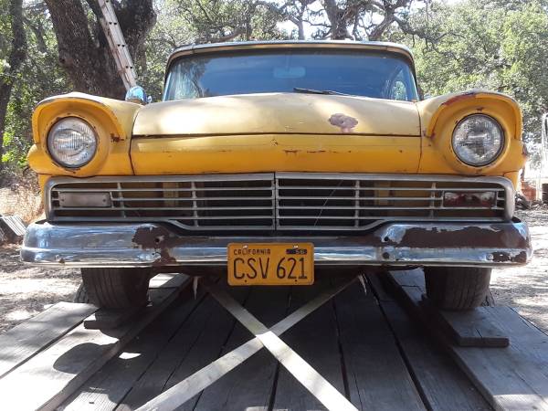 1957 Ford Fairlane 500 Club Victoria project for sale in Red Bluff, CA