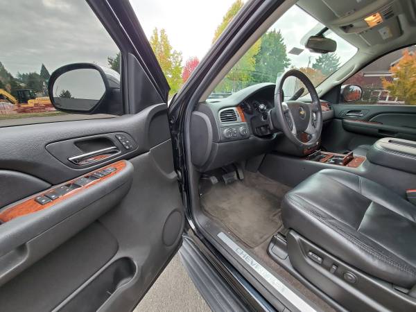 2009 Chevrolet Tahoe 4WD 1500 LTZ DVD LOADED 3Rd Seats Low Miles WOW!! for sale in Seattle, WA – photo 8