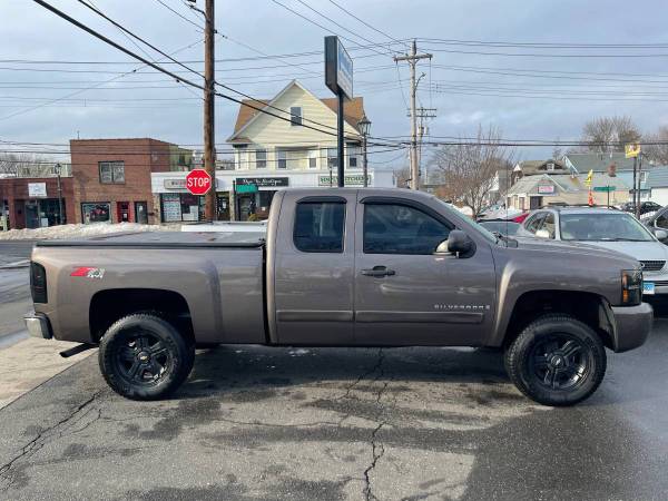 2008 CHEVROLET SILVERADO 1500 LT1 4WD 4DR EXTENDED CAB 6 5 ft SB for sale in Milford, CT – photo 6