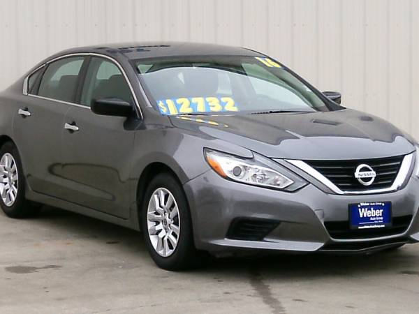 2016 Nissan Altima 2.5 SV-Solid Car! Runs and Drives Excellent! -... for sale in Silvis, IA – photo 5