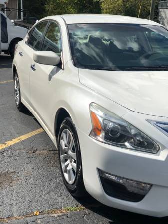 2015 NISSAN ALTIMA - LOW MILES - SUPER CLEAN - cars & trucks - by... for sale in Nashville, KY – photo 8