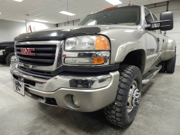 2003 Chevrolet 3500, Crew Cab, Dualy, 8.1 L, 4x4 - cars & trucks -... for sale in Osage City, NE – photo 2