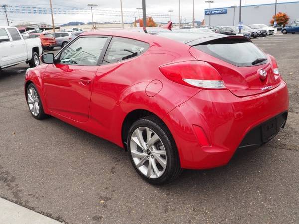 2016 Hyundai Veloster Base - cars & trucks - by dealer - vehicle... for sale in Beaverton, OR – photo 8