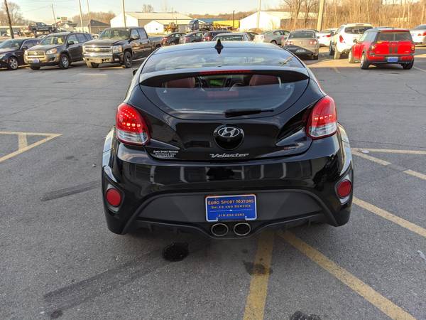 2015 Hyundai Veloster - cars & trucks - by dealer - vehicle... for sale in Evansdale, IA – photo 5