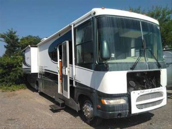 2004 gulf stream motorhome - Financing Available! - cars & trucks -... for sale in Morrisville, NY – photo 3