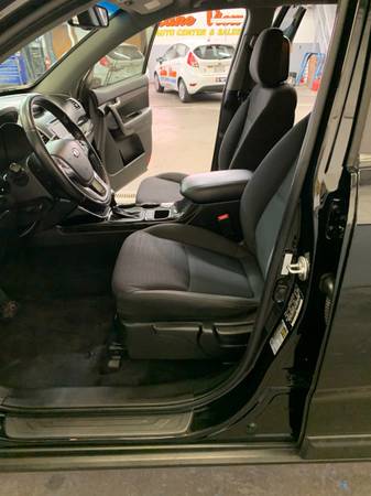 2014 Kia Sorento LX 7 passenger! - - by dealer for sale in Oshkosh, WI – photo 14