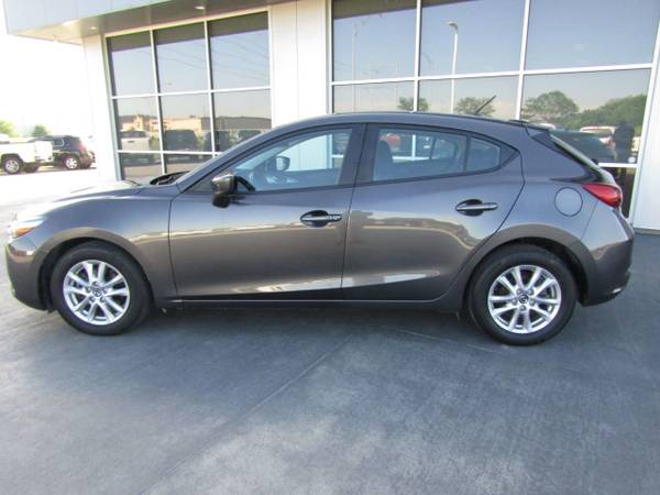 2018 *Mazda* *Mazda3 5-Door* *Sport Automatic* - cars & trucks - by... for sale in Council Bluffs, NE – photo 4