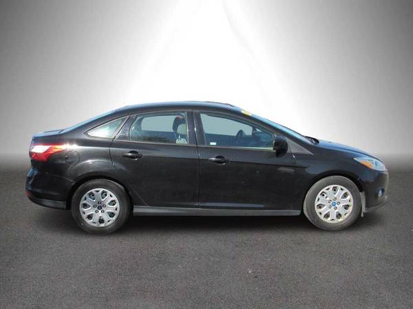 2012 Ford Focus SE Sedan 4D - APPROVED - - by dealer for sale in Carson City, NV – photo 5