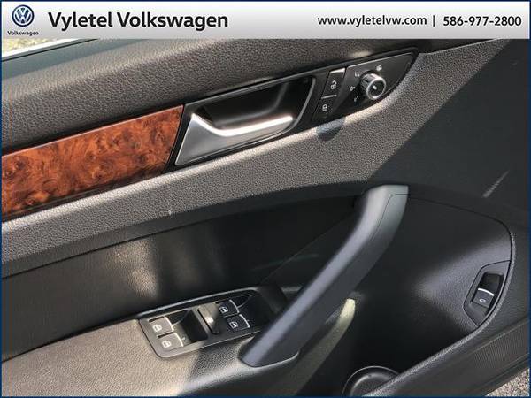 2013 Volkswagen Passat sedan 4dr Sdn 2.0L DSG TDI SEL Premium - cars... for sale in Sterling Heights, MI – photo 15