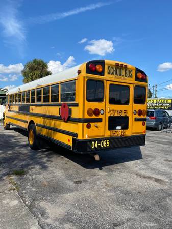 2004 IC Bus CE Series - cars & trucks - by dealer - vehicle... for sale in Longwood , FL – photo 3