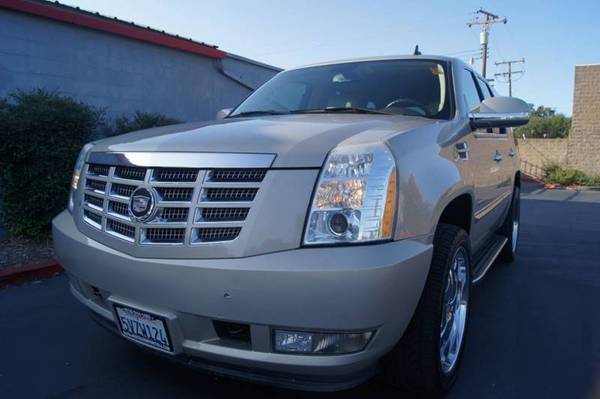 2007 Cadillac Escalade Base AWD LOW 89K MILES LOADED WARRANTY with for sale in Carmichael, CA – photo 4