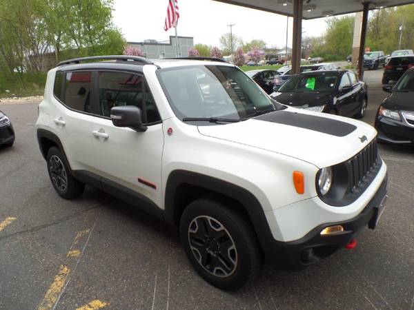 2017 Jeep Renegade Trailhawk - - by dealer - vehicle for sale in Maplewood, MN – photo 3