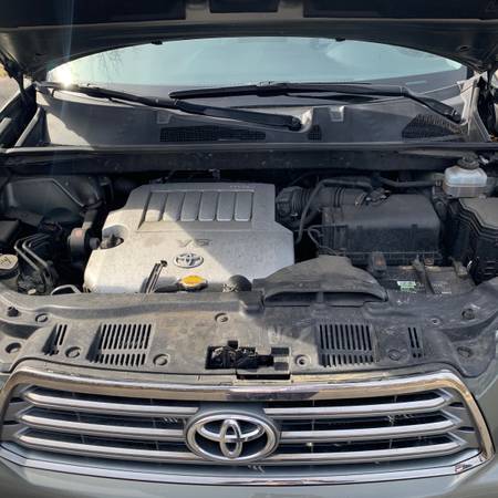 2008 Toyota Highlander for sale in Cheshire, CT – photo 12