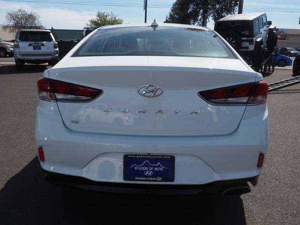 2018 Hyundai Sonata SE - - by dealer - vehicle for sale in Bend, OR – photo 5