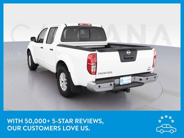 2017 Nissan Frontier Crew Cab SL Pickup 4D 5 ft pickup White for sale in Revere, MA – photo 6