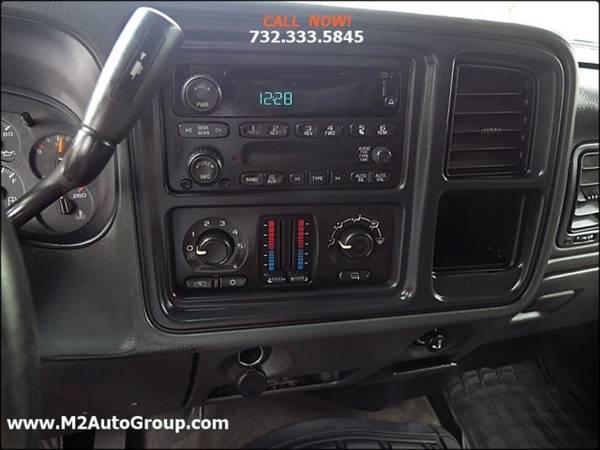 2006 Chevrolet Silverado 1500 LT1 4dr Extended Cab 4WD 6 5 ft SB for sale in East Brunswick, NY – photo 9